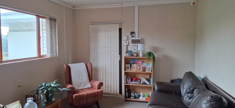 5 Bedroom Property for Sale in Nahoon Beach Eastern Cape